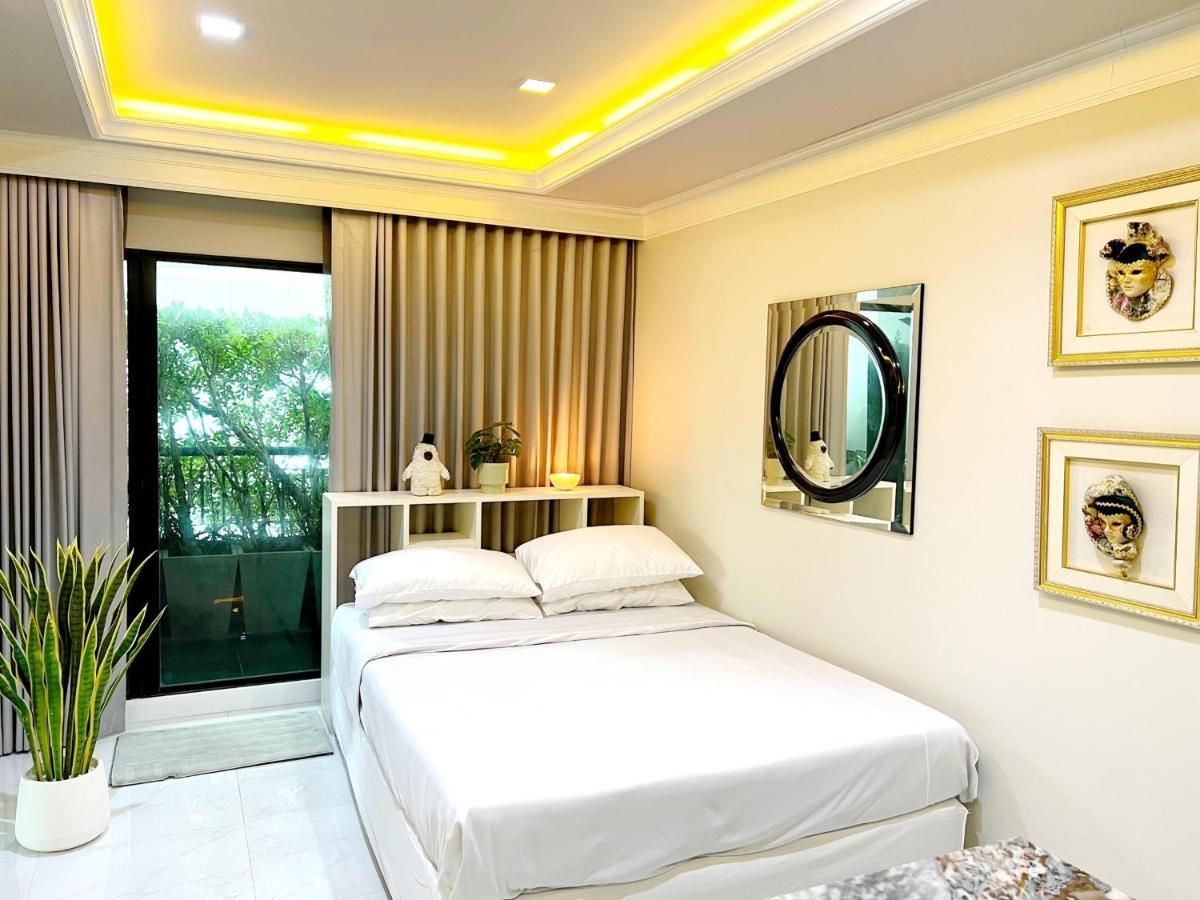 Grand Diamond Condominium Bangkok Extérieur photo